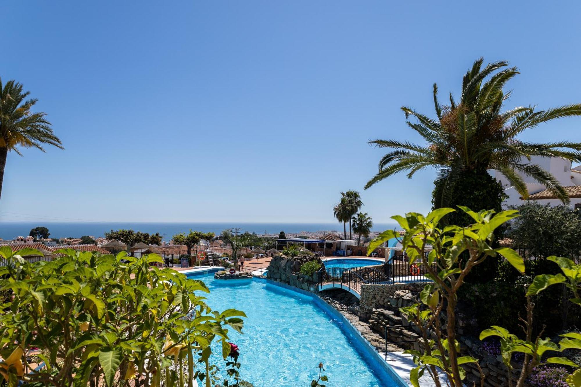 Capistrano Village B, 1 Bedroom + Free Wi-Fi Nerja Exterior photo